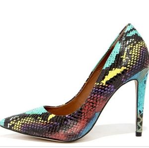 Steve Madden Multi Color snake skin held